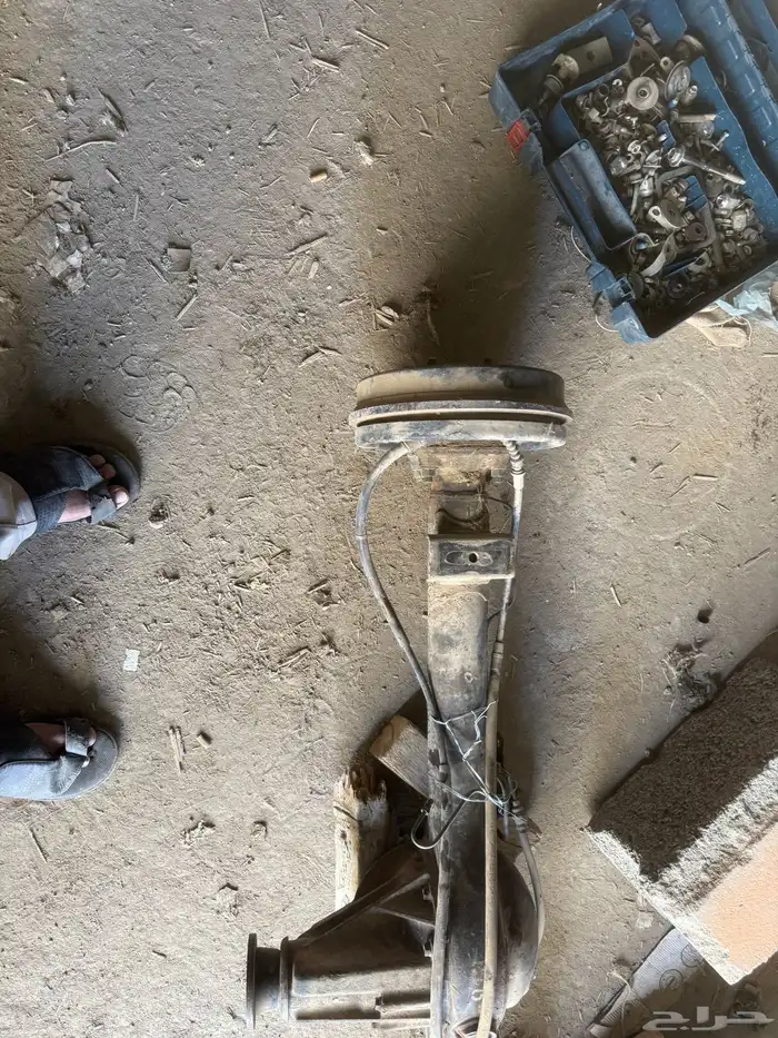 قطع تشليح ايسوزو 2001 15