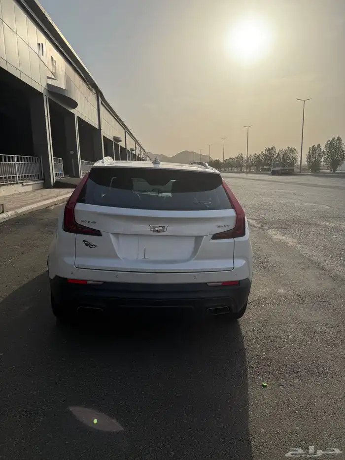 كاديلاك XT4 2019 11