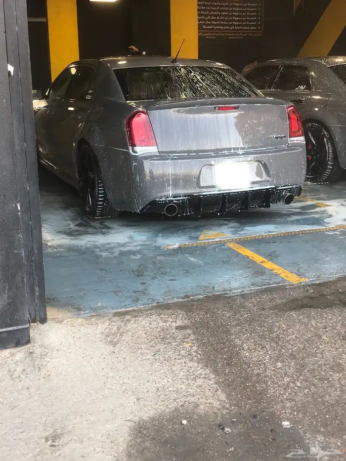 كرايزلر للبيع SRT 1