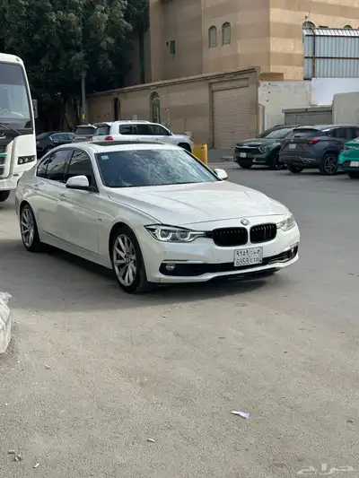 بي ام 320i index