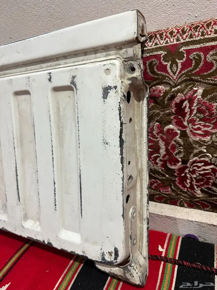 باب صندوق هايلكس 2005 وتحت 5