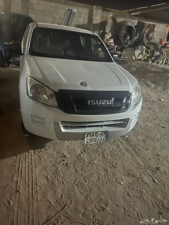 ايسوزو ديماكس 2015 0