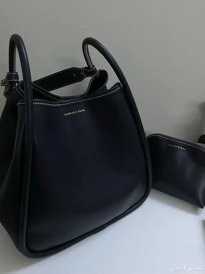 شنطة تشارلز اند كيث 0