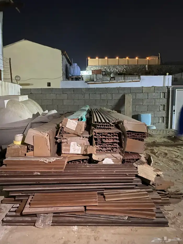 بيع تكسيات خشبية فائضة 1