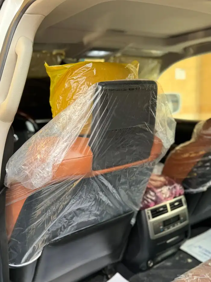 جيب لكزس LX570 2012 نظيف 26