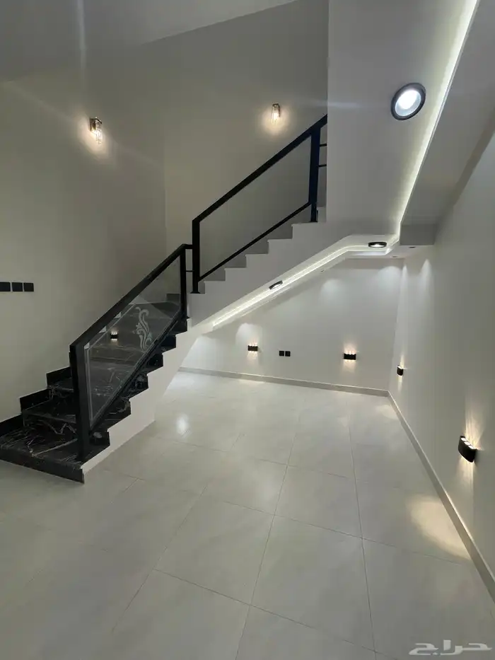 للبيع ارواف ارضيه وعلويه تشطيب vip ابها المحاله 41
