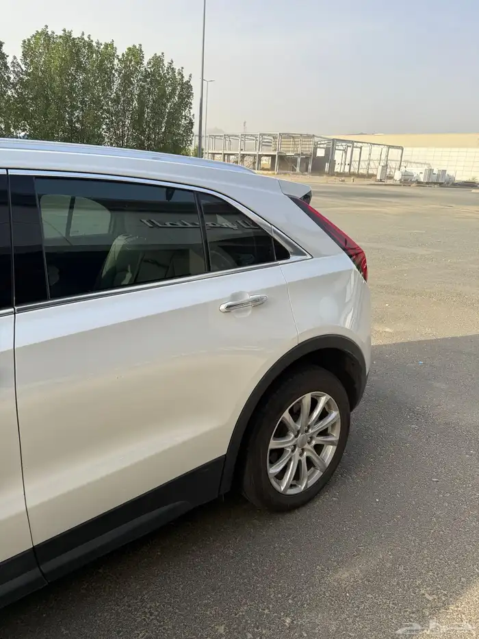 كاديلاك XT4 2019 9