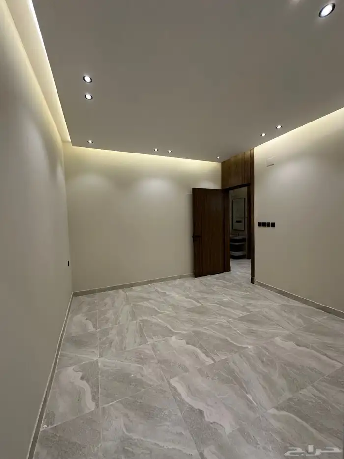 للبيع شقق ارضيه وعلويه6غرف تشطيب مودرن بأبها(النرجس)530الف 8