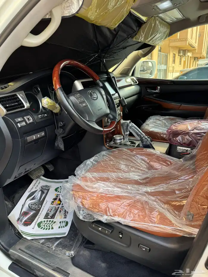 جيب لكزس LX570 2012 نظيف 14