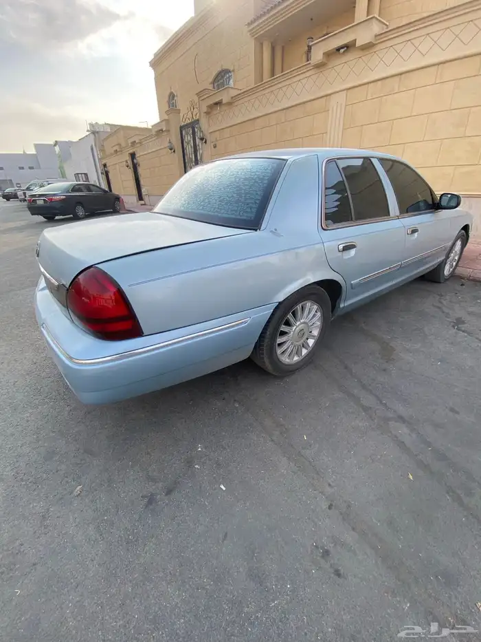 فورد ماركيز 2008 للبيع مكينة قير دفرنس ارباق شاصية كلها شرط 5