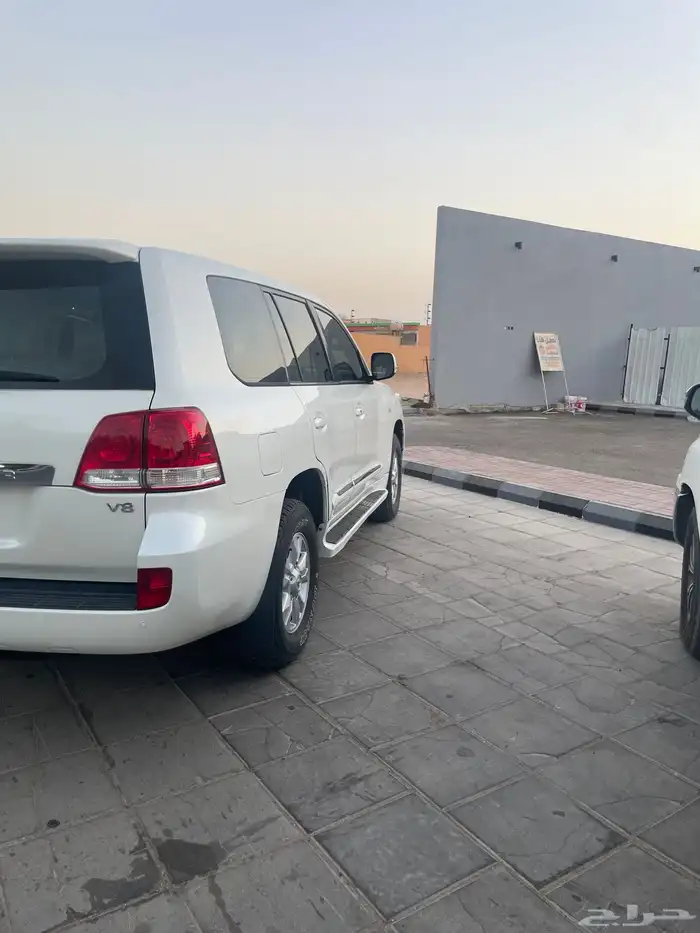 جي اكس ار لاندكروزر V8 3 فل كامل 1