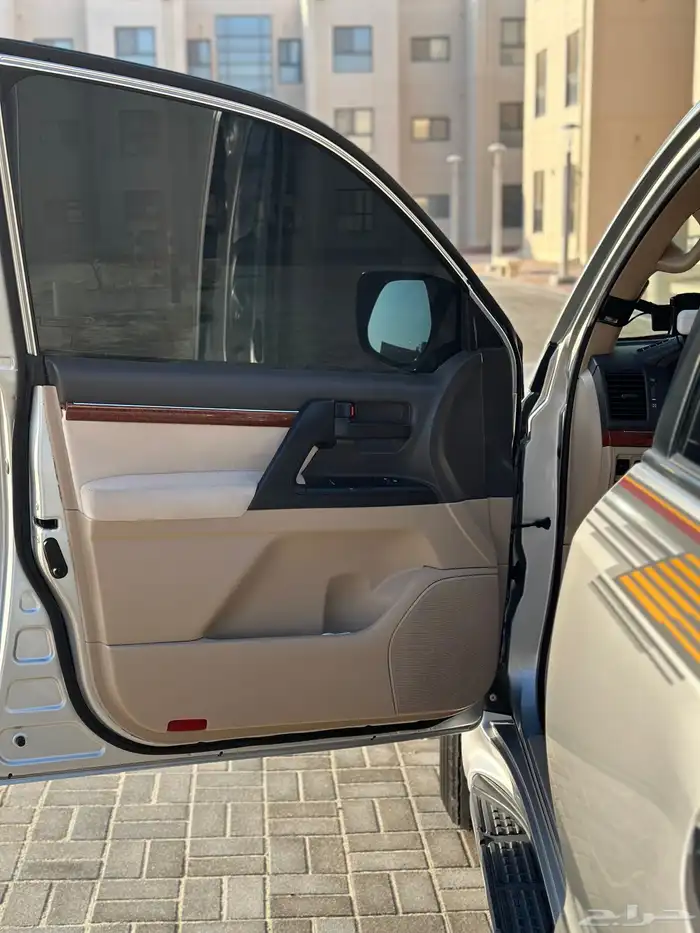 للبيع لاند كلوزر GX-R 2015 19