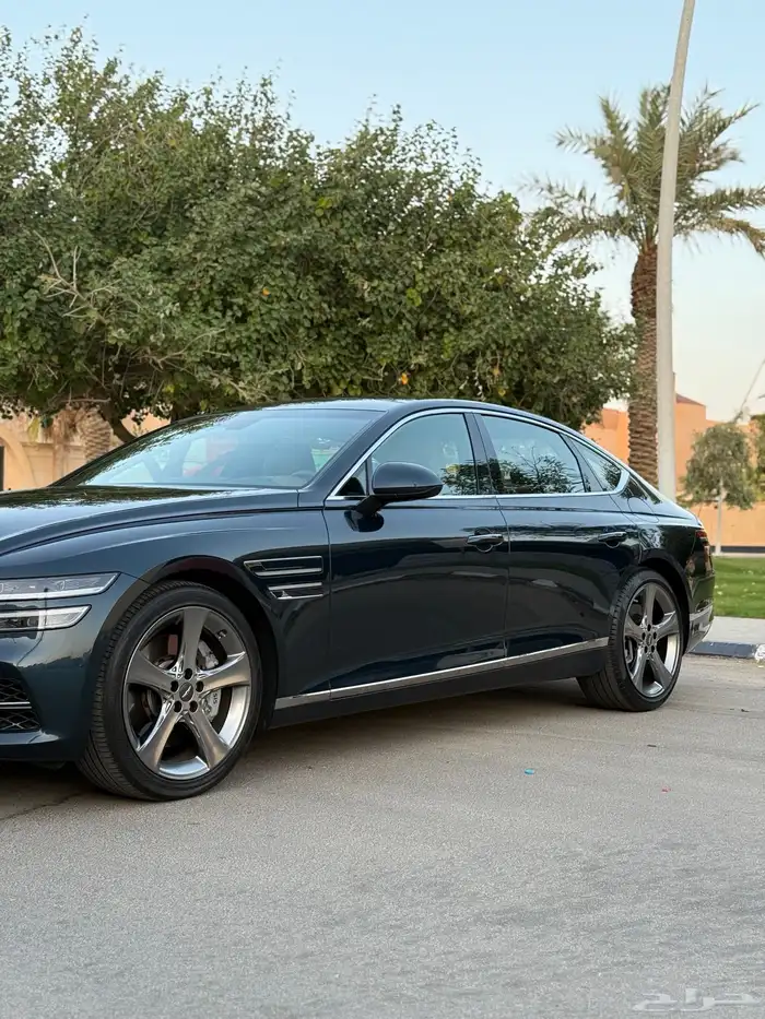 جنسس G80 بلاتينيوم 2022 نظيف جدا 3