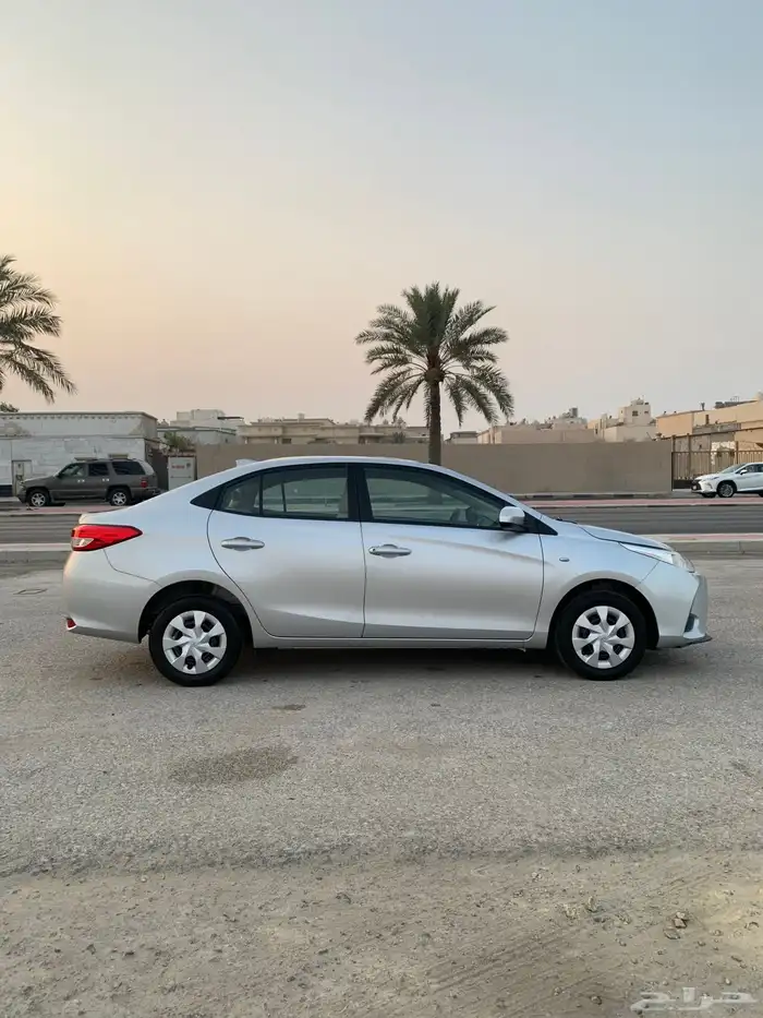 تيوتا يارس 2022 4