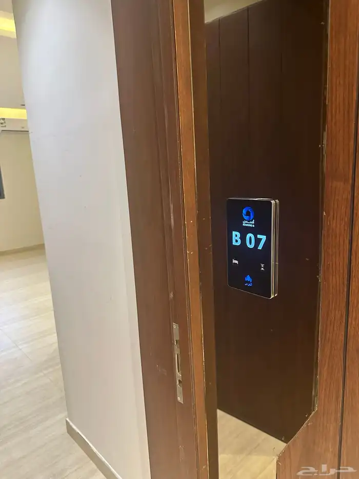 شقه مودرن حى اشبيليه 4 غرف 64 الف 1