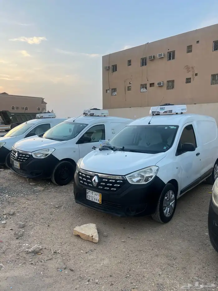إيجار دوكر رينولت مبردة   مع سائق   جاهزة للعمل 1