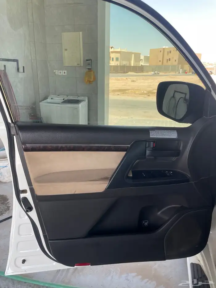 جي اكس ار لاندكروزر V8 3 فل كامل 18