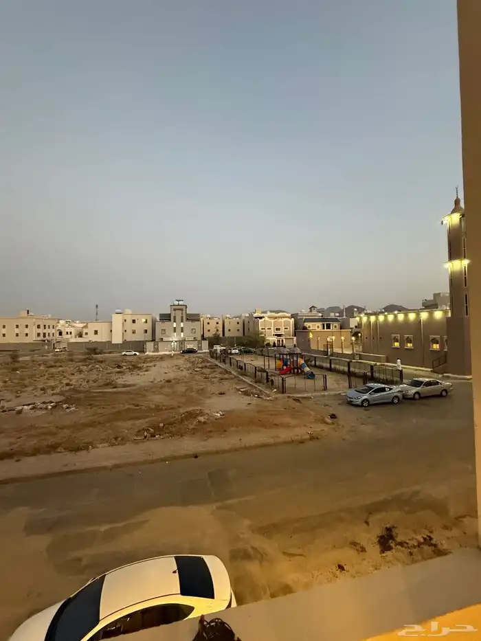 للبيع شقق علويه مصعد شغال سطح خاص براحه مسجد بسعر 525 الف 11
