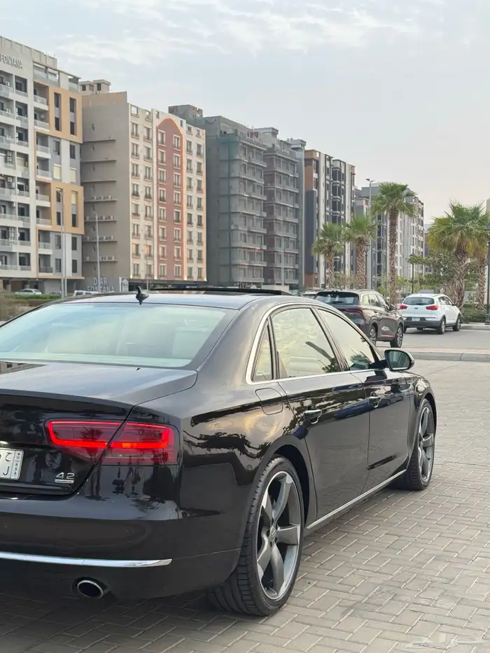 اودي A8 L 2012 نظيف بودي بلد 3