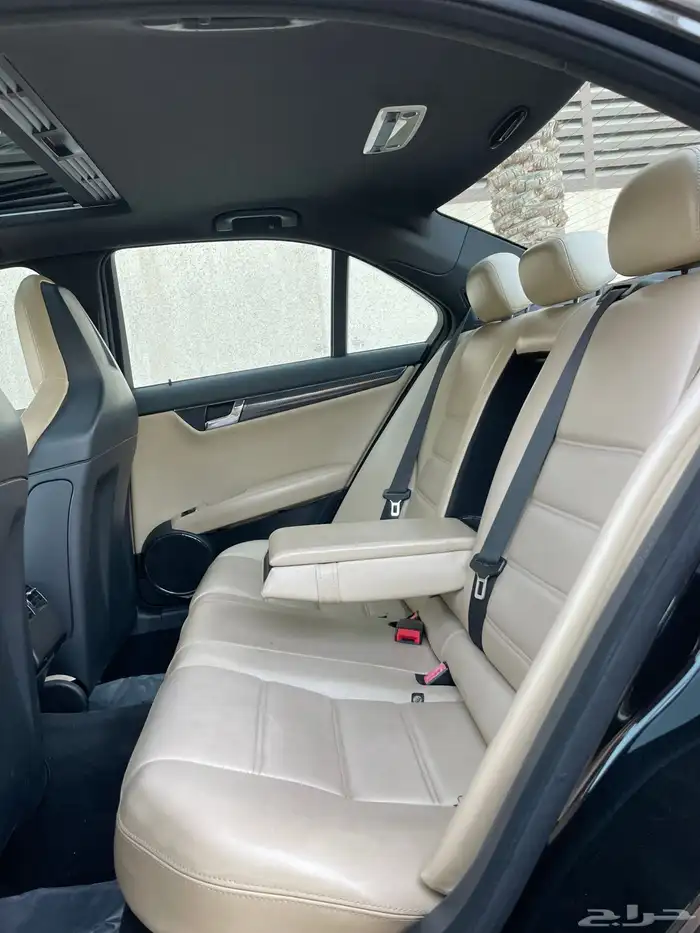للبيع مرسيدس c63 2010 AMG 12