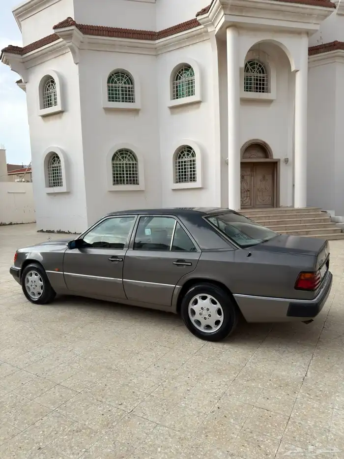 مرسيدس 300 E فرخ شبح (مخزن ) ممشى 31 الف 1992 15