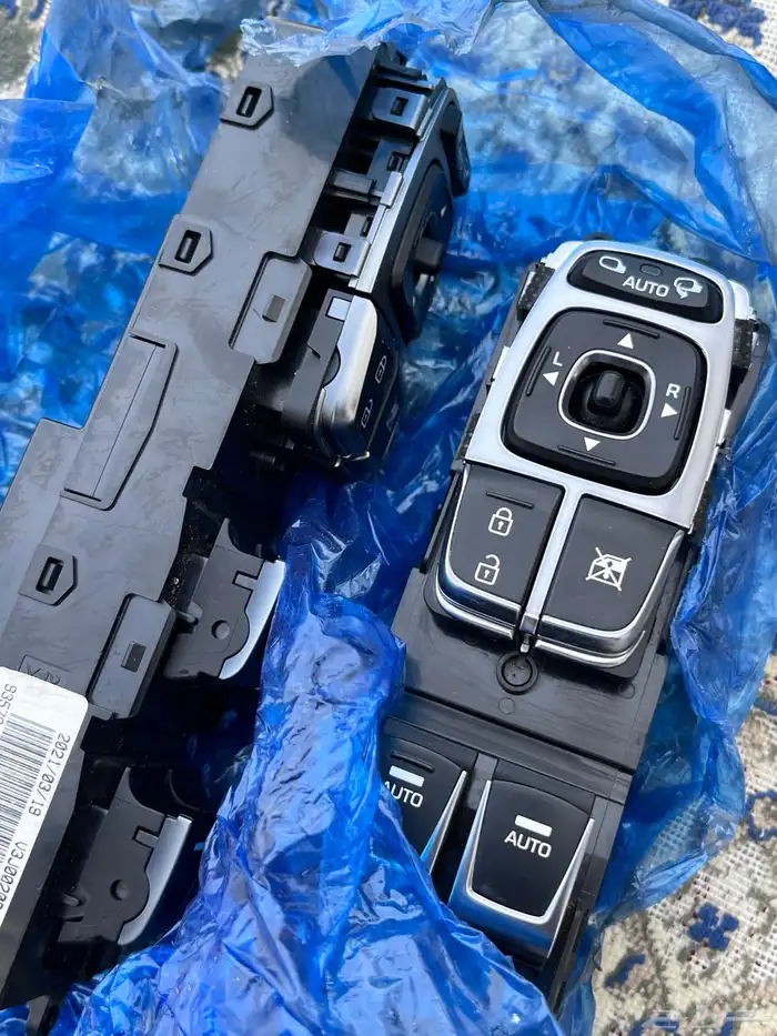 ازراز ازيرا مجموعة تحكم قزاز تركب من موديل 2012 الى 2016 1