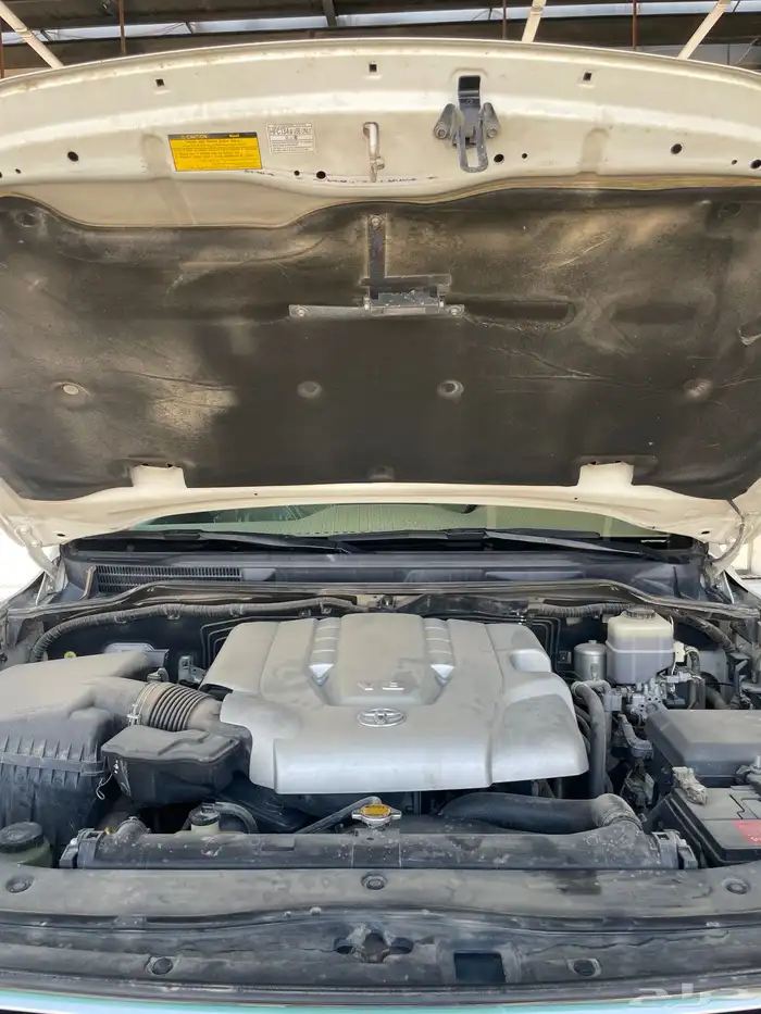 جي اكس ار لاندكروزر V8 3 فل كامل 34