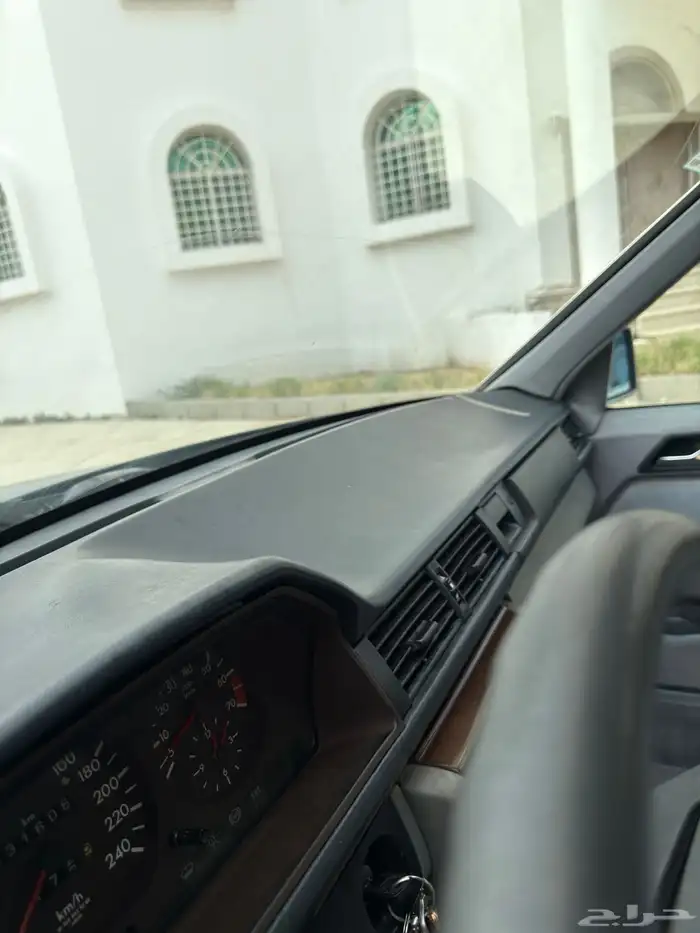 مرسيدس 300 E فرخ شبح (مخزن ) ممشى 31 الف 1992 40