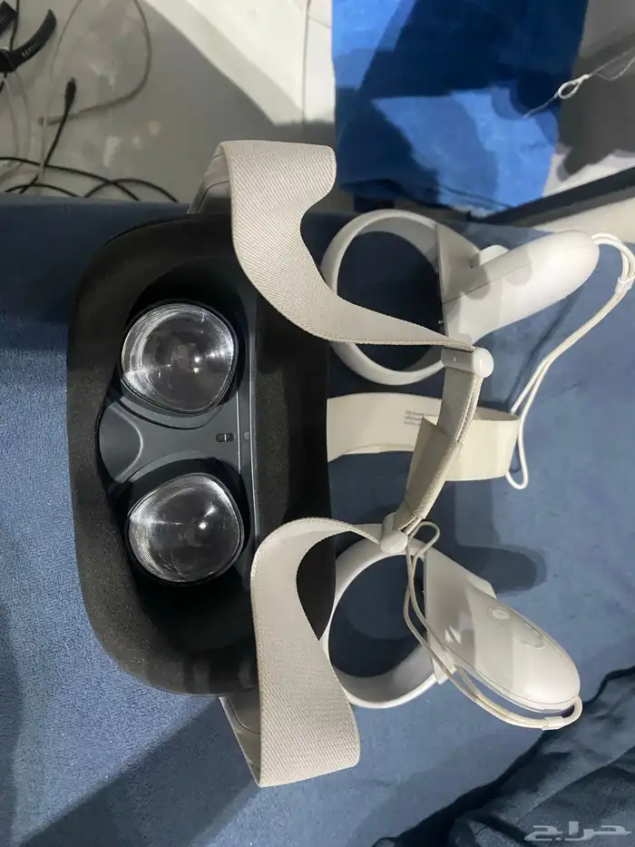 نظارة vr كويست تو 2 بحالة سليمة واستعمال خفيف 11