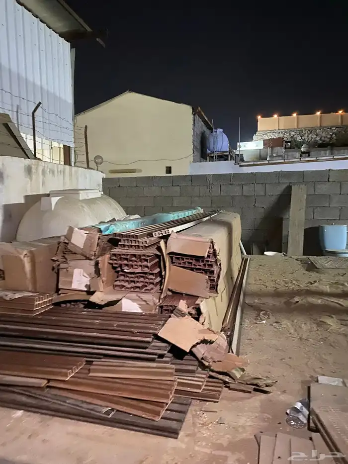 بيع تكسيات خشبية فائضة 2