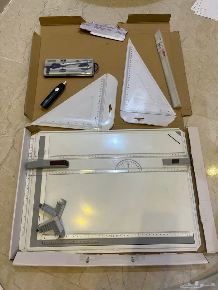 ادوات رسم هندسي 0