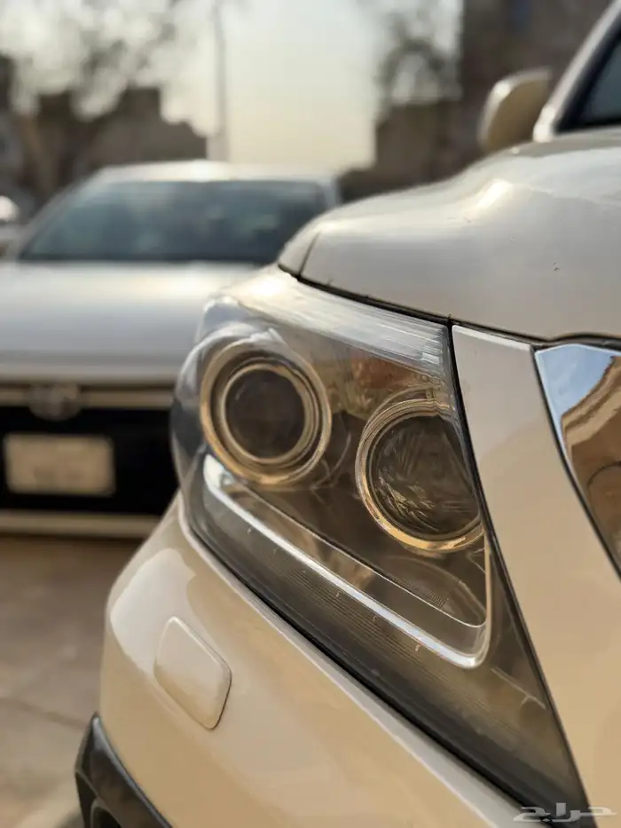 جيب لكزس LX570 2012 نظيف 12