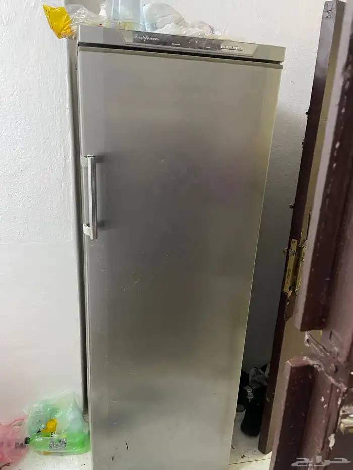 تلاجه كبيره فيها شاشه تحكم 4