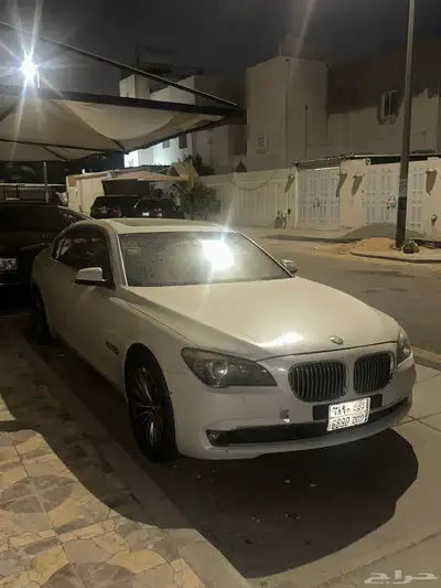 بي ام 750Li 0