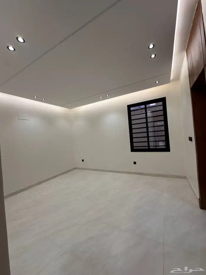 للبيع شقه دور ارضي مداخل مستقله مساحه254م بسعر490 الف ابها 3