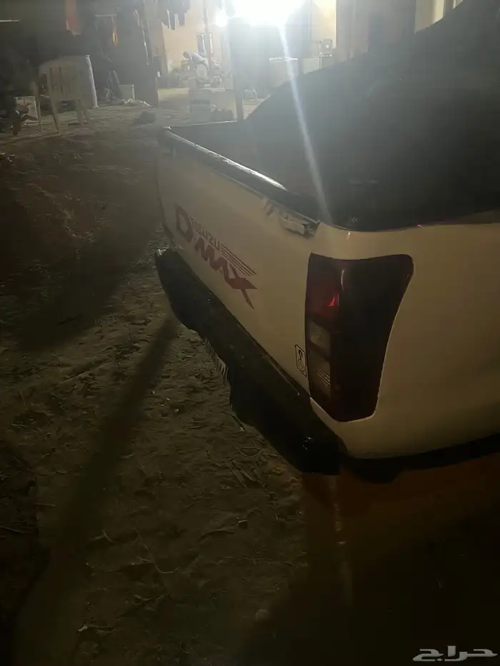 ايسوزو ديماكس 2015 3