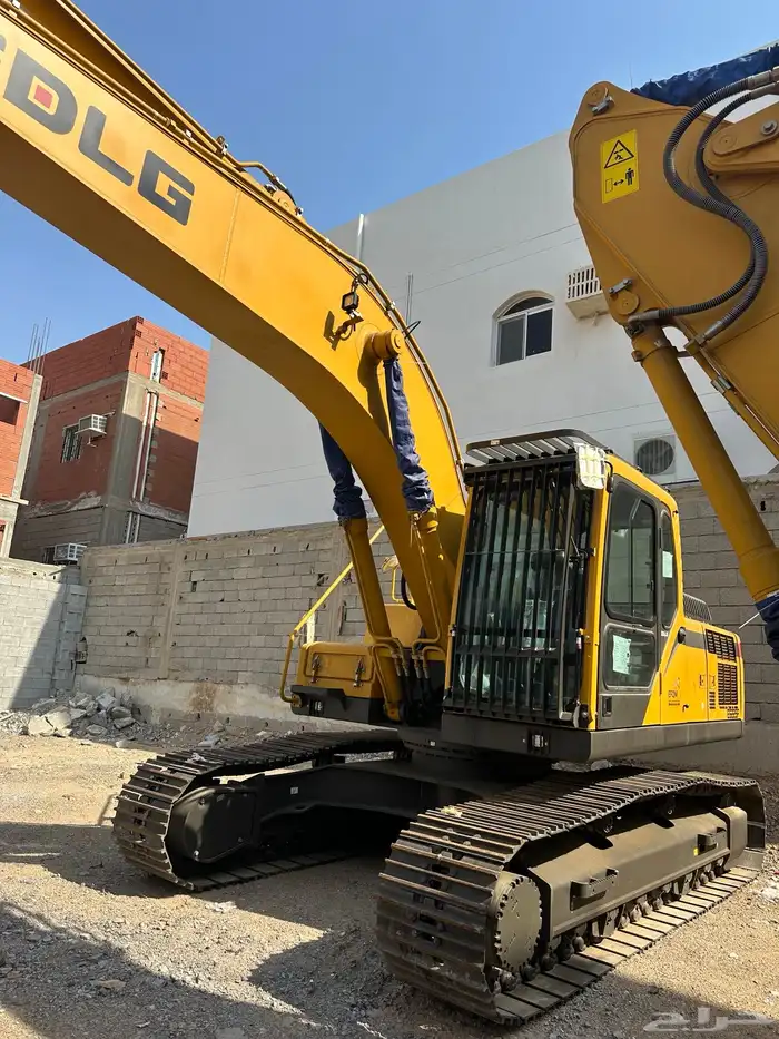 بوكلين سدلج 22 طن موديل 2025 اصفار للايجار 2