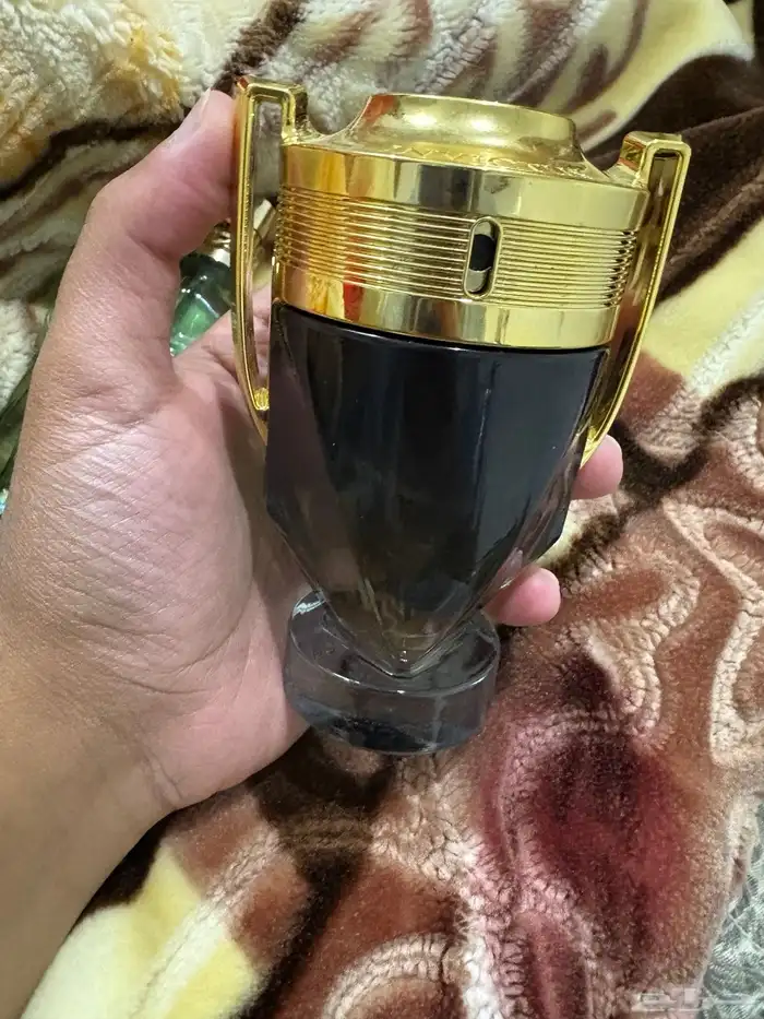 للبيع عطرين 1