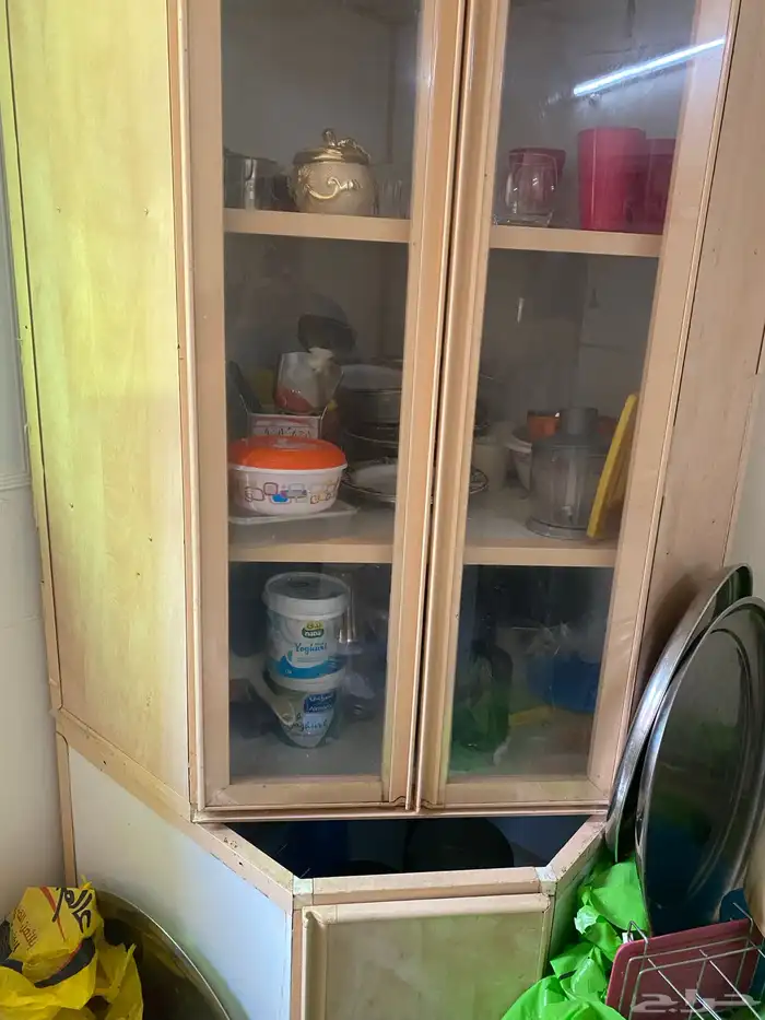 دولاب مطبخ كبير بحاله جيده 4