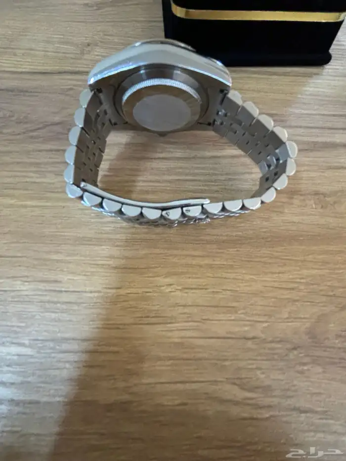 ساعة رولكس مستعملة استعمال نظيف وقليل 5