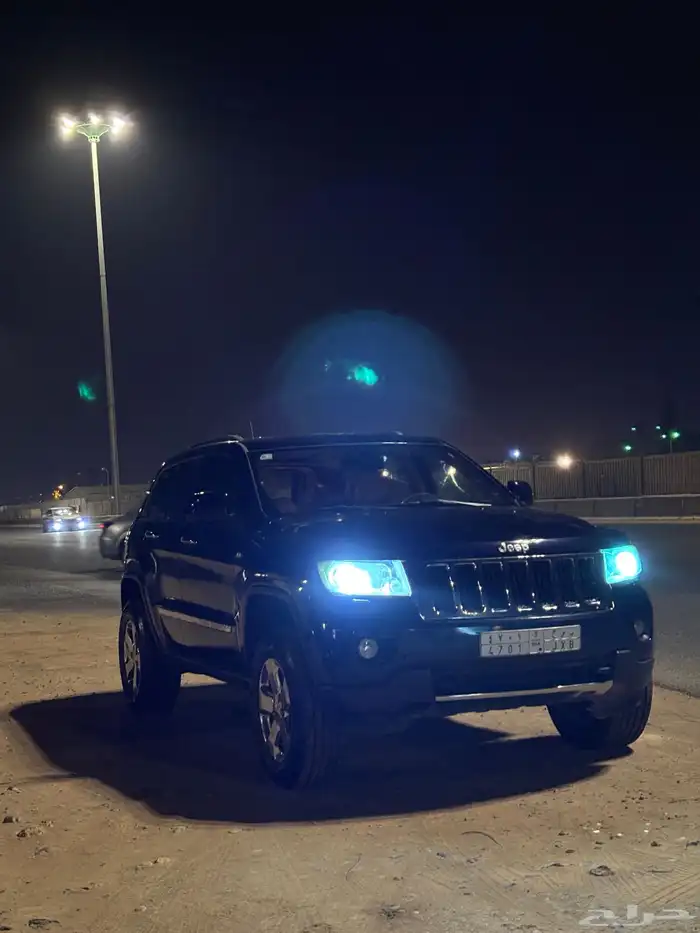 جراند شيروكي هيمي للبيع الملاحظات مذكوره بالاعلان 1