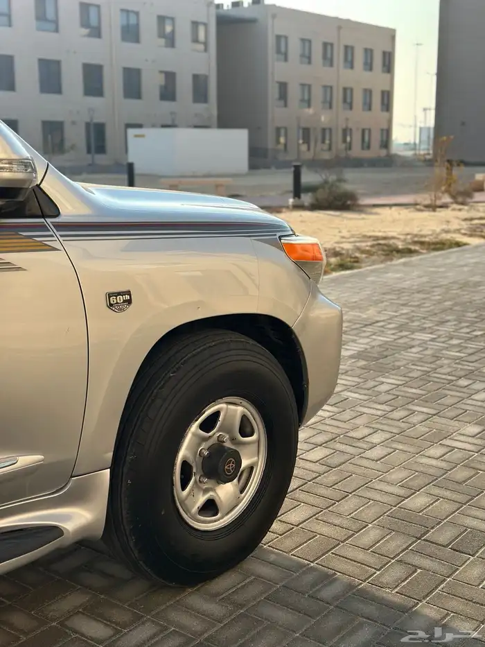 للبيع لاند كلوزر GX-R 2015 16