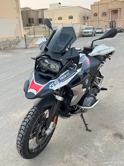 TROPHY Motorcycle 2023 BMW دباب index