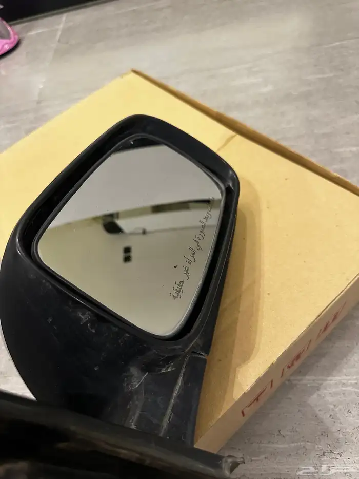 مرايه كورلا يمين تجاري فيها اشاره بدون صفط السعر 80 ريال 2