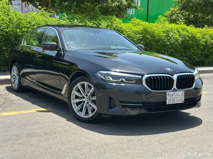 BMW الفئة الخامسة الموديل 2023 البيع 129000 الف 2