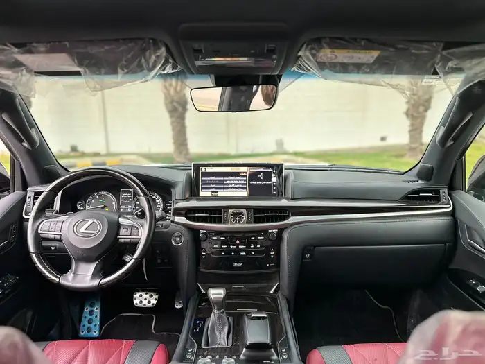 لكزس LX570 2021 بلاك ادشن شبه جديد 23