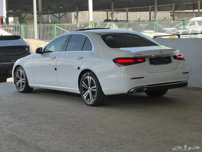 مرسيدس E350 2021 3