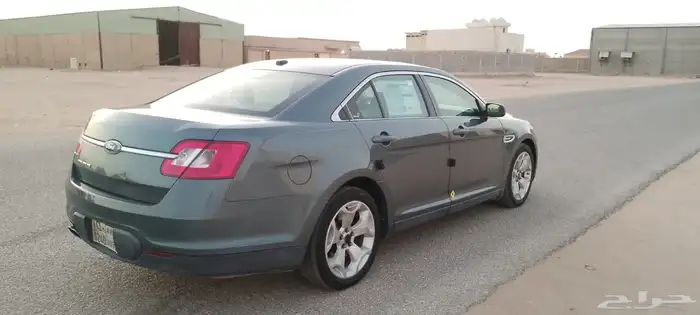 فورد توروس 2010 3