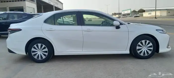 تويوتا كامري 2022 ماشي 4 الاف بحالة الوكاله 5