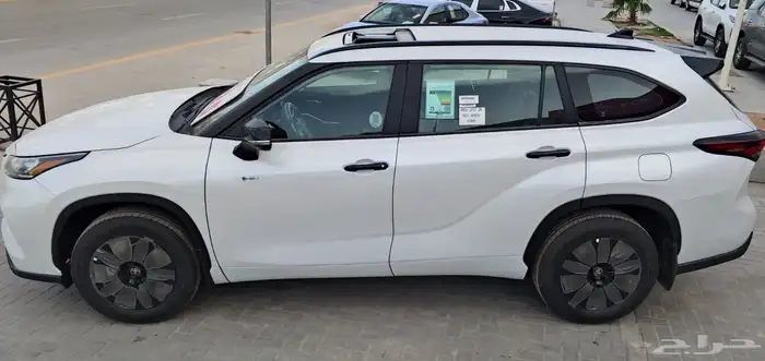 تويوتا هايلاندر GLE موديل 2025 3